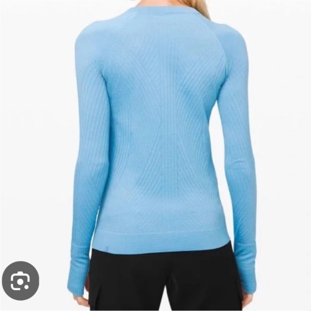 Lululemon blue Restless pullover long sleeve thumb holes sweat wicking 8